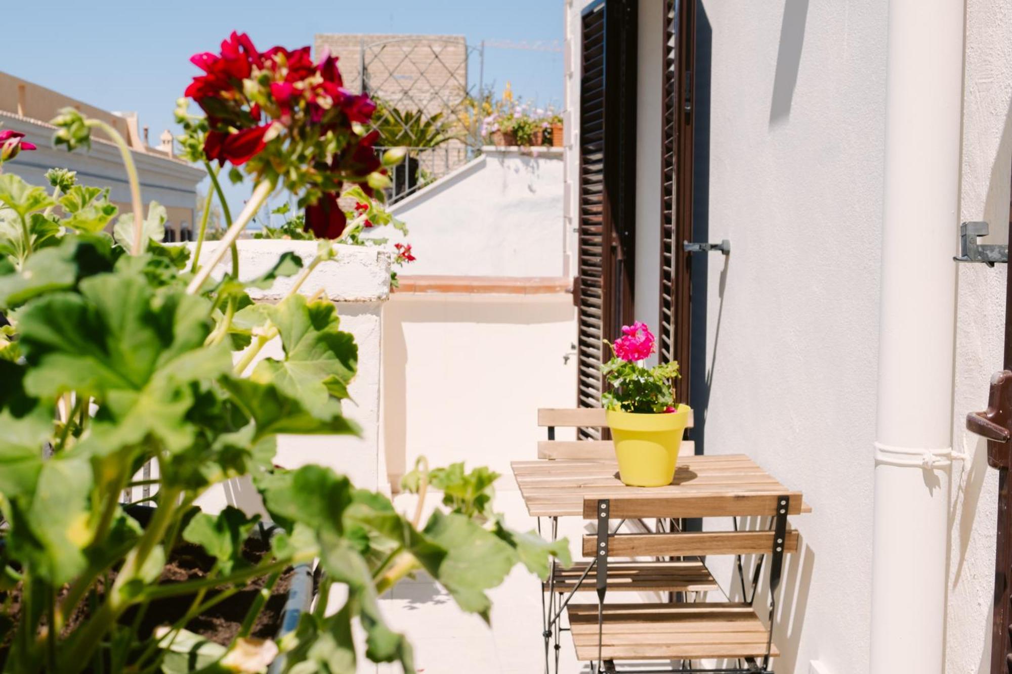 Casa Antonia - Terrace & Suites Bari Eksteriør billede